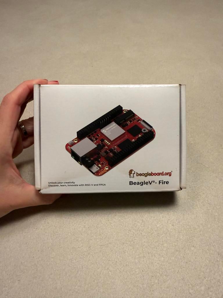 BeagleV Fire RISC-V FPGA ontwikkelbord, Ophalen of Verzenden, Zo goed als nieuw