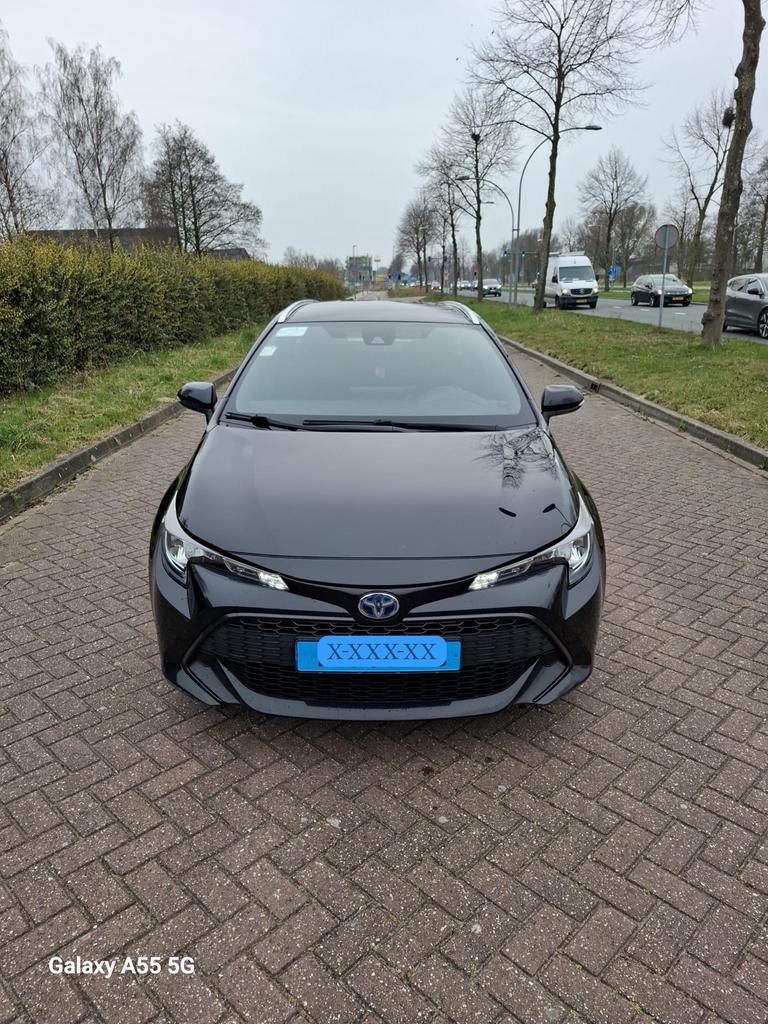 (BTW aftrekbaar) Toyota Corolla Hybride (2021) – Instapklaar, Automaat, Stof, Zwart, 4 cilinders