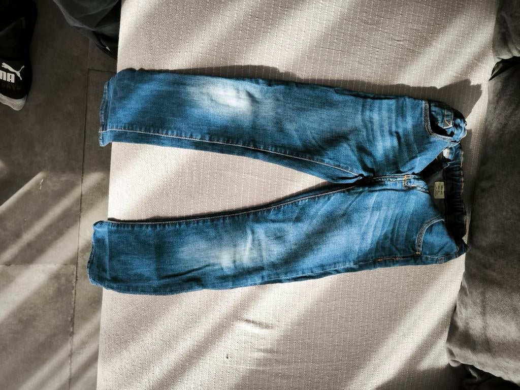 Zara Jeans Maat 128 (8 jaar), Kinderen en Baby's, Kinderkleding | Maat 128, Gebruikt, Jongen of Meisje, Zara, Ophalen