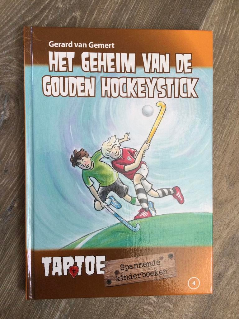 Het geheim van de gouden hockeystick Gerard v. Gemert Taptoe, Ophalen of Verzenden, Zo goed als nieuw, Gerard van Gemert