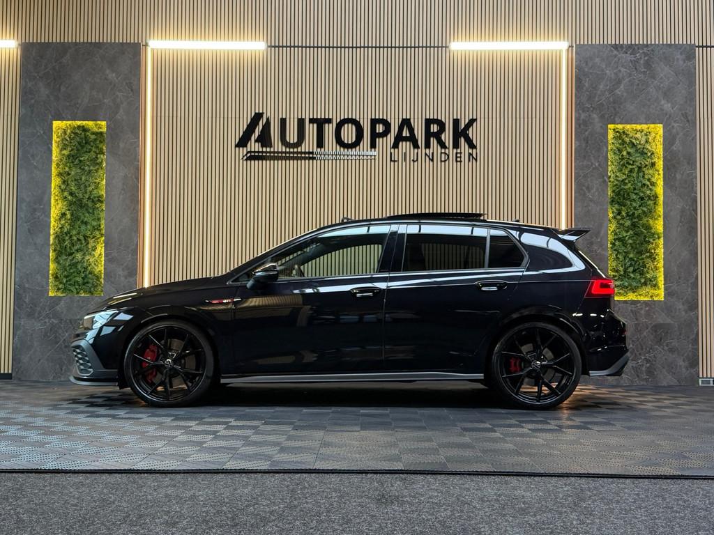 Volkswagen GOLF GTI CLUBSPORT|AKRA|NURNBURGRING|PANO|HuD|HAR, Gebruikt, 4 cilinders, 1984 cc, Alcantara