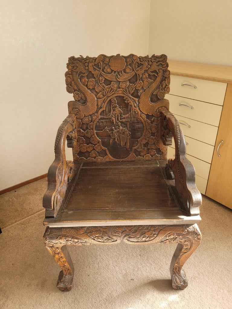 Chinees houtsnijwerk stoel, Antiek en Kunst, Antiek | Meubels | Stoelen en Banken, Ophalen