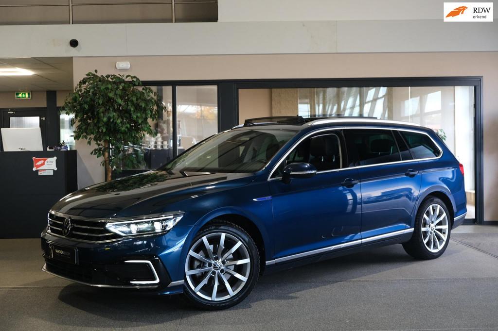 Volkswagen Passat Variant 1.4 TSI PHEV GTE DSG 218pk Navi Pa, Gebruikt, Zwart, 4 cilinders, Blauw