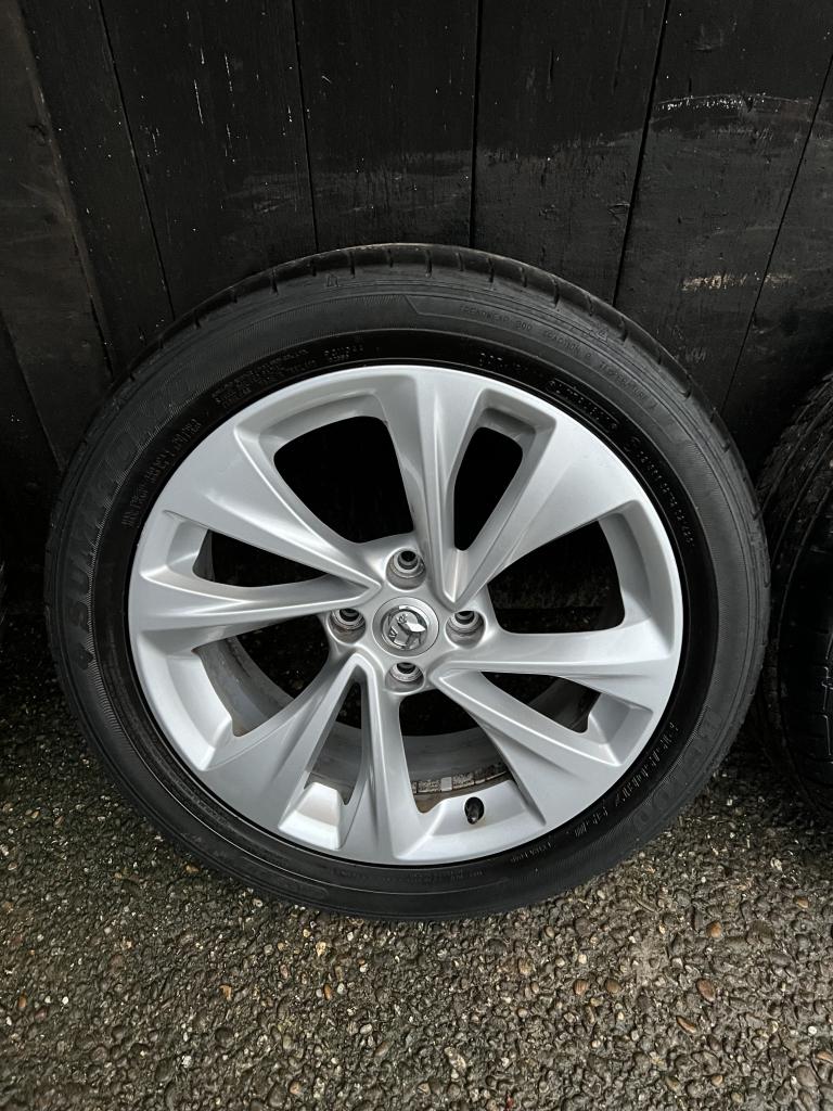 Originele Opel crossland X velgen 4x108 zomerset 17 inch, Auto-onderdelen, Banden en Velgen, Niet ingevuld, Banden en Velgen, Niet ingevuld