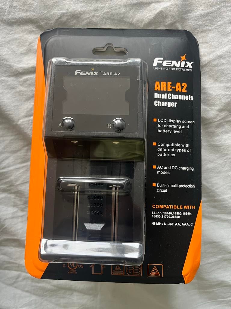 Fenix ARE-A2 Dual Channels Oplader - Nieuw in Doos, Ophalen of Verzenden, Nieuw