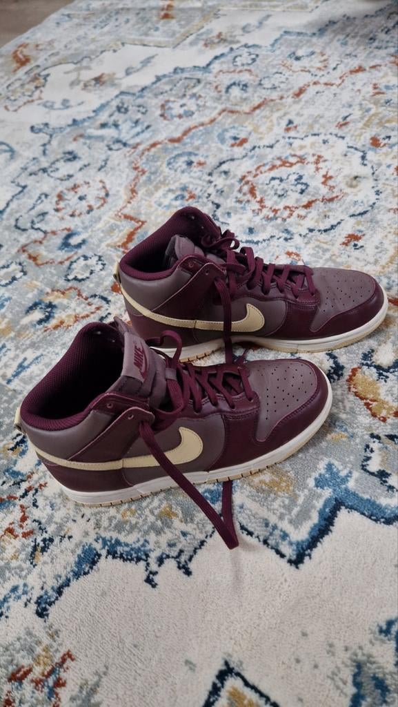 Nike dunks, Kleding | Dames, Schoenen, Overige kleuren, Nike, Ophalen of Verzenden, Sneakers of Gympen