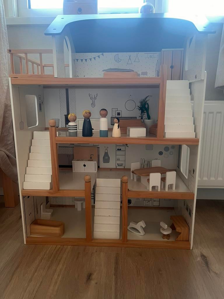 Petit Amélie Poppenhuis incl. meubelset & poppetjes, Kinderen en Baby's, Speelgoed | Poppenhuizen, Zo goed als nieuw, Poppenhuis