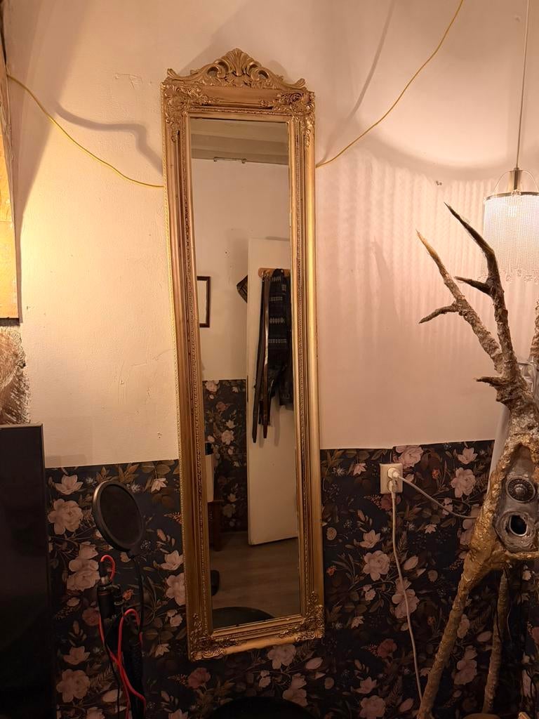 Elegant Vintage Gold Ornate Mirror – Statement Piece, Ophalen, Minder dan 50 cm, Gebruikt, 150 tot 200 cm
