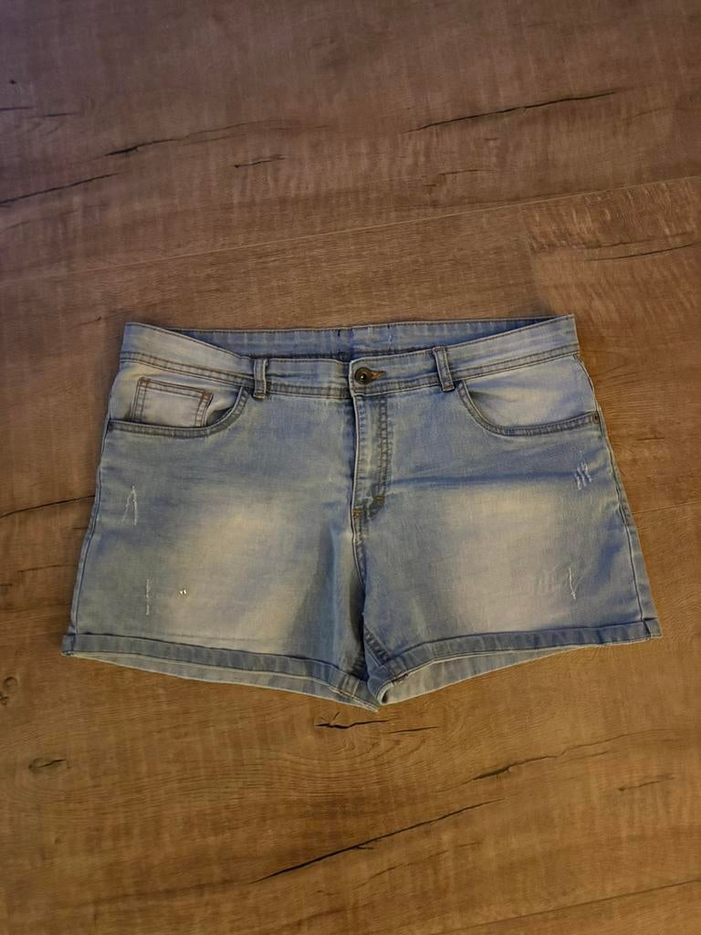 Korte broek XL, Ophalen of Verzenden, Zo goed als nieuw, Blauw, W33 - W36 (confectie 42/44)