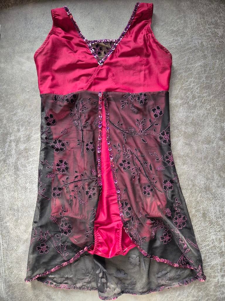 Heel leuk twirlpakje maat S, Sport en Fitness, Ophalen of Verzenden, Zo goed als nieuw, Kleding