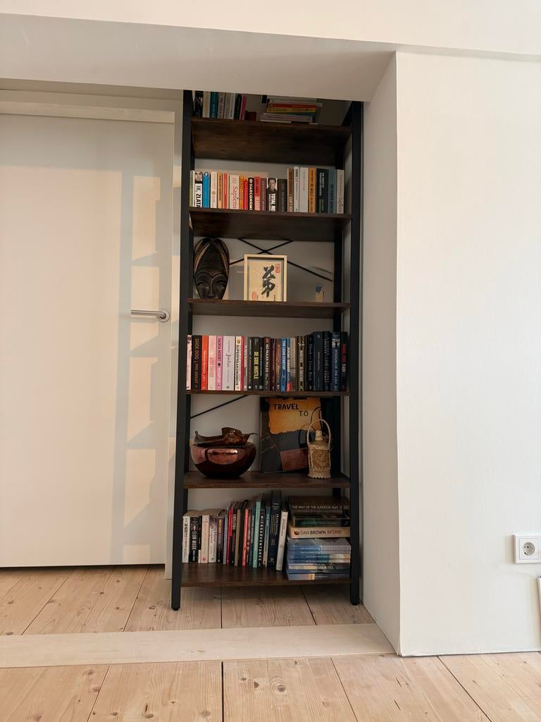 Industriële Boekenkast met 6 Planken, Ophalen, Met plank(en), 50 tot 100 cm, Zo goed als nieuw