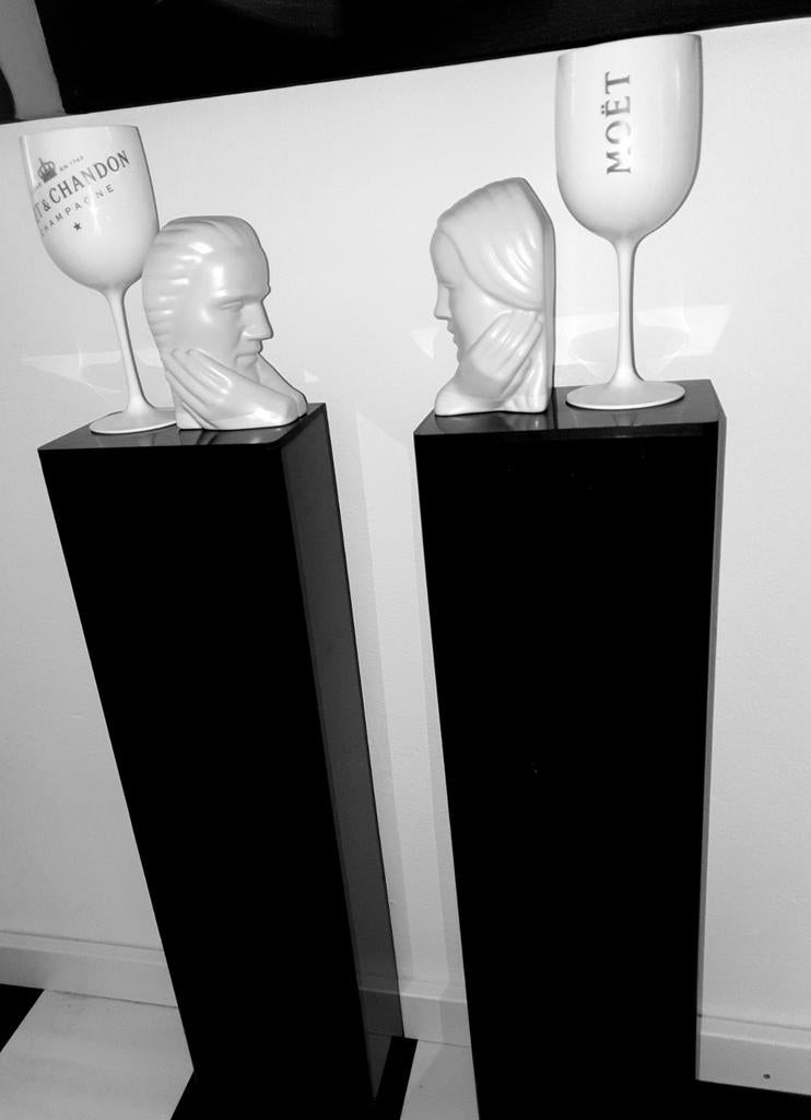 Hoogglans zuilen pilaren zwart plexiglas 2 voor €40,-, Ophalen, Zo goed als nieuw