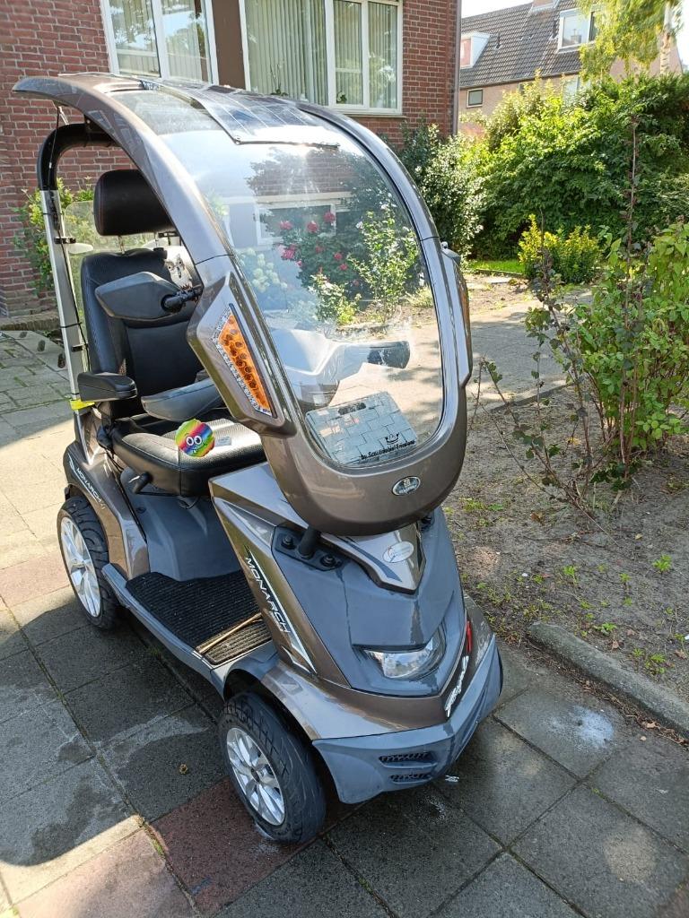 scootmobiel Monarch Royal 4, Diversen, Zo goed als nieuw, 16 km/u of meer, 46 km of meer, Ophalen
