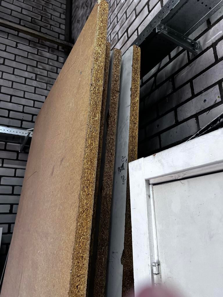 Gratis 4 houten legborden voor een stelling, Ophalen, Gebruikt