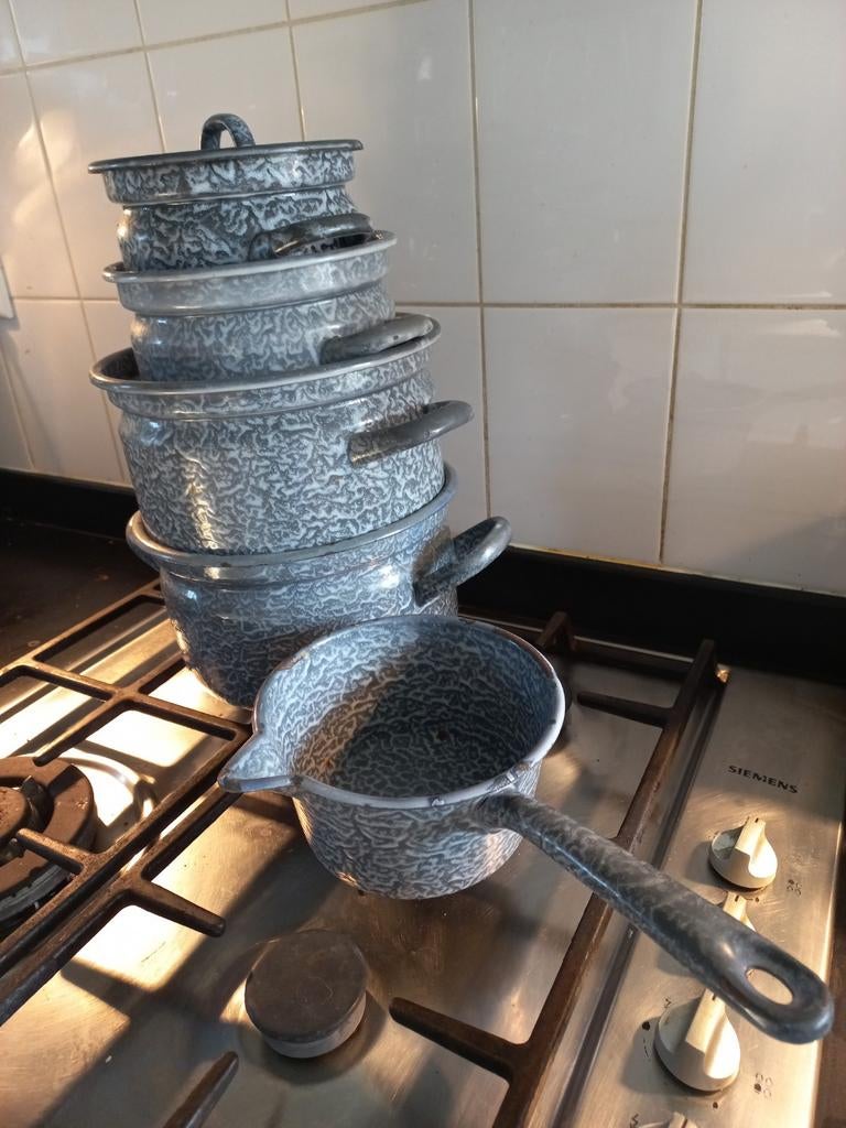Emaille Pannenset Gewolkt - Complete Set, Antiek en Kunst, Antiek | Emaille, Ophalen