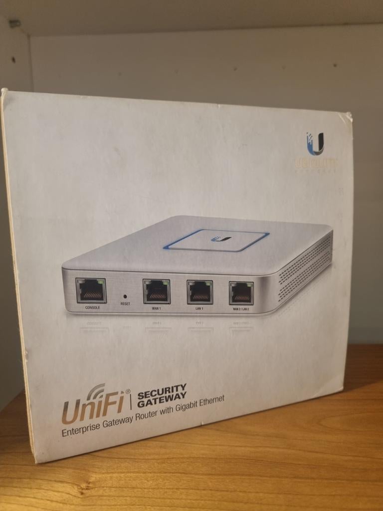 Ubiquiti UniFi USG Security Gateway - Zo goed als nieuw, Compliance@ui.com, Ophalen of Verzenden, 685 Third Avenue, 27th Floor New York, NY 10017