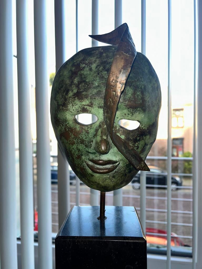 Bronzen beeld op hardstenen sokkel, Ophalen, Gebruikt, Mens