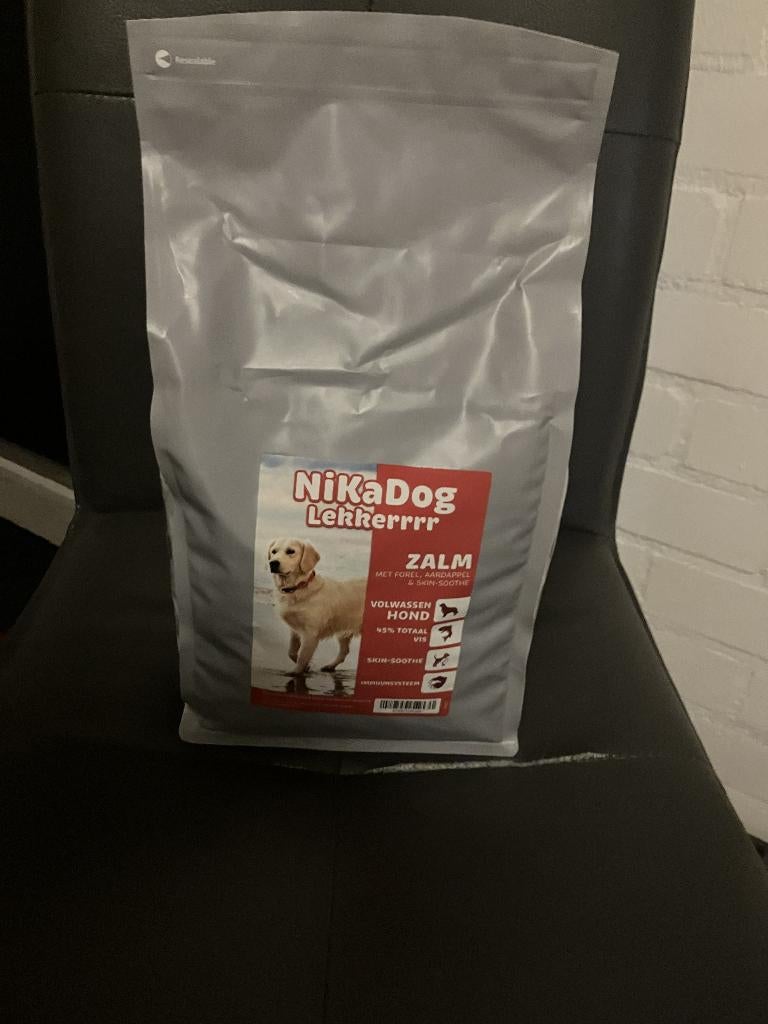 NikaDog Lekkerrrr volwassen honden voer 2KG 28-1-2027, Dieren en Toebehoren, Dierenvoeding, Ophalen of Verzenden, Hond