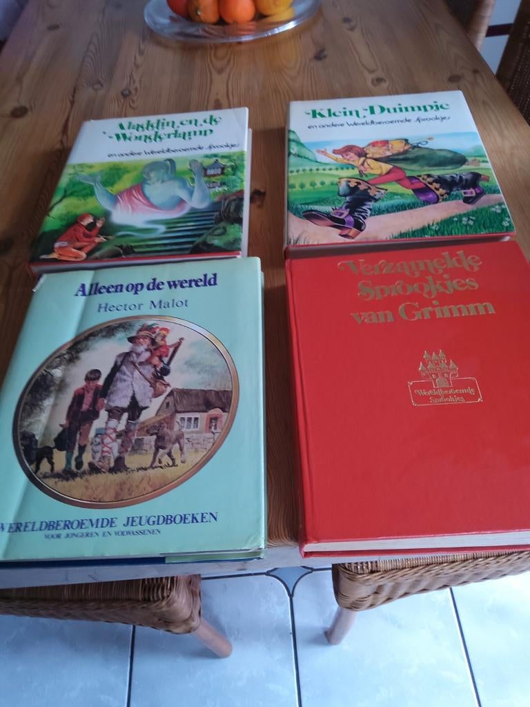 Wereldberoemde sprookjes van Lekturama 4 boeken samen €8,00, Ophalen of Verzenden, Gelezen