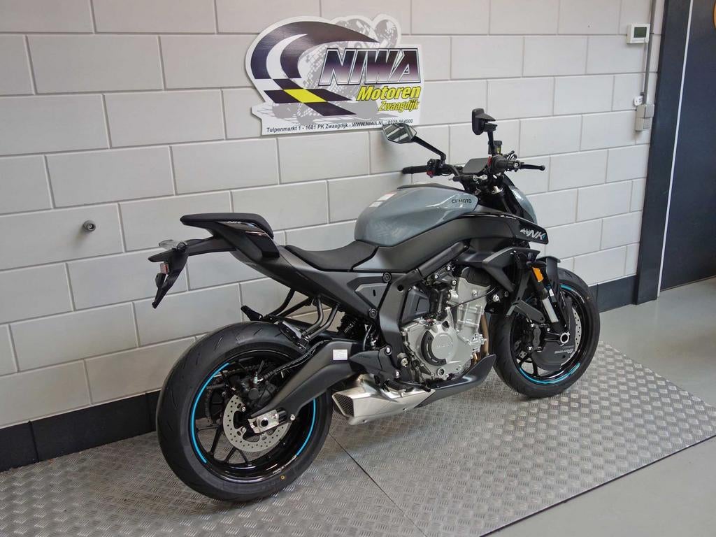 CFMOTO 675 NK - foto 2