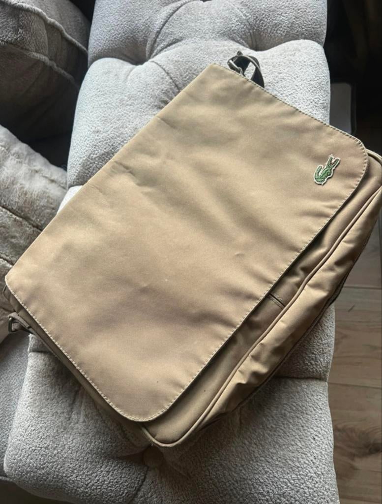 Lacoste Hangtas - Zo goed als nieuw!, Ophalen of Verzenden, Zo goed als nieuw, Beige, Overige merken