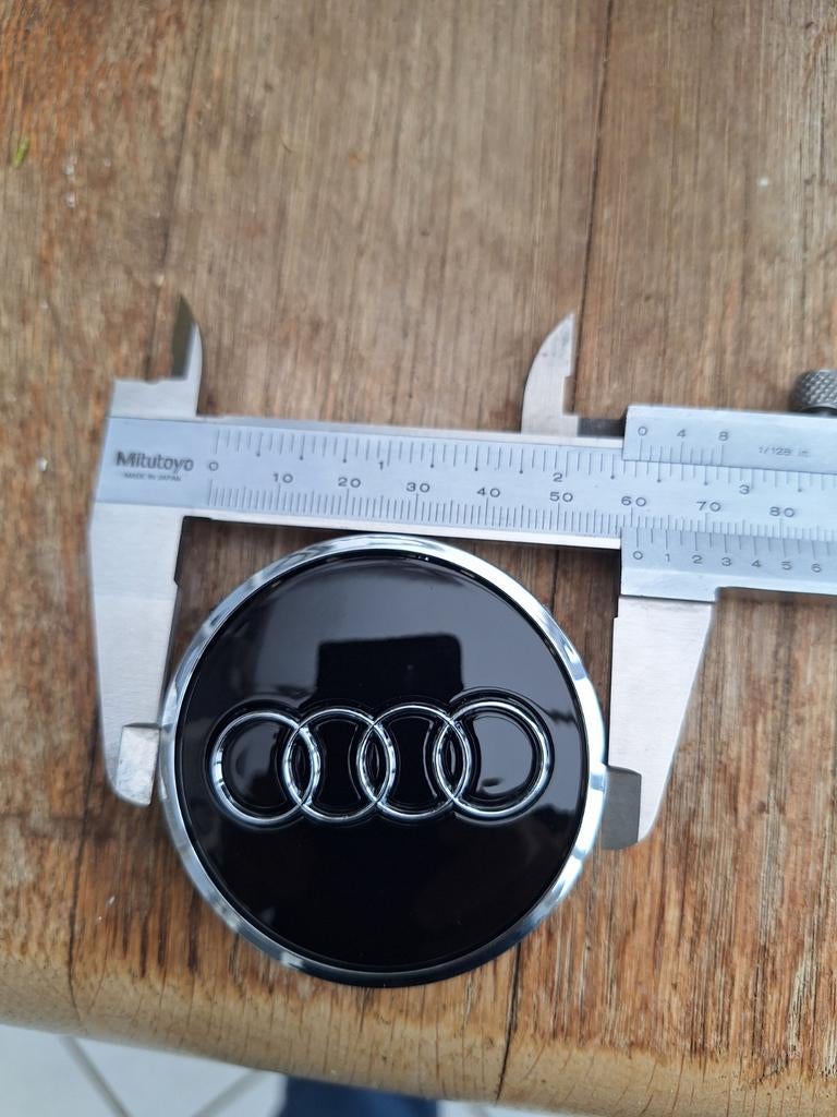 Audi naafkap 61mm  en 69 mm, Ophalen of Verzenden, Audi