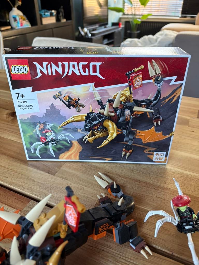 Lego Ninjago 71782 Cole's Aardedraak EVO in nette doos, Kinderen en Baby's, Speelgoed | Duplo en Lego, Ophalen of Verzenden, Zo goed als nieuw