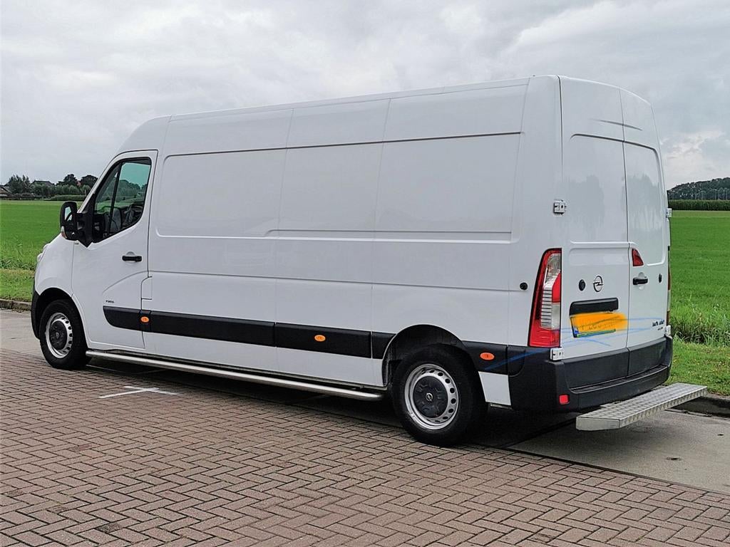 Bestelbus huren met chauffeur