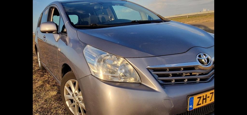 Toyota verso 7p 2009 126pk, Voorwielaandrijving, 750 kg, 4 cilinders, Blauw