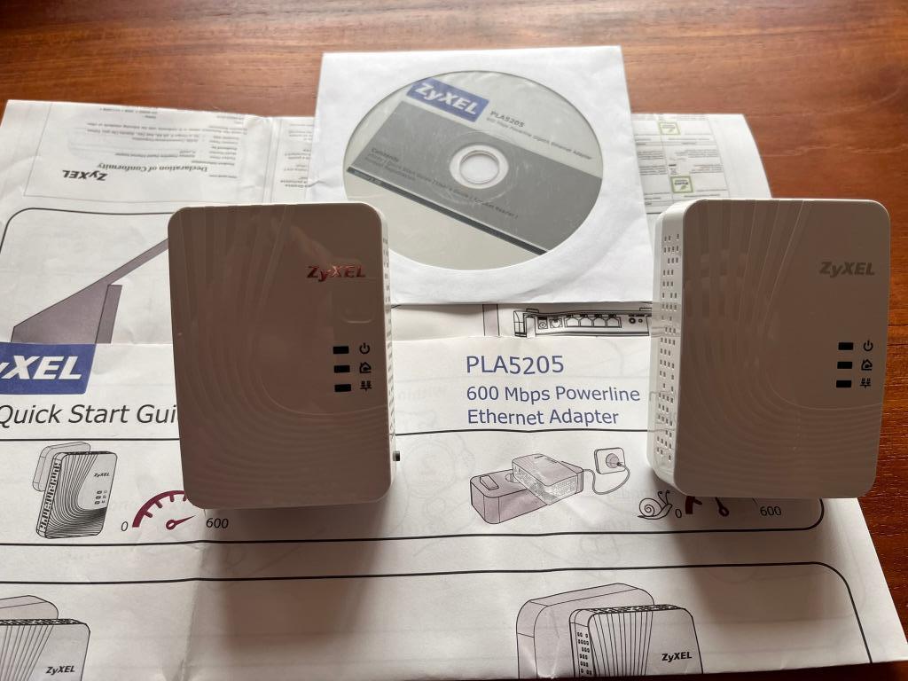 ZyXEL PLA5205, Ophalen of Verzenden, Zo goed als nieuw, Router, Zyxel