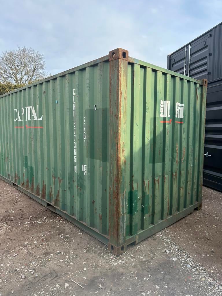 Diverse groene 20 ft zeecontainers 6 meter., Ophalen