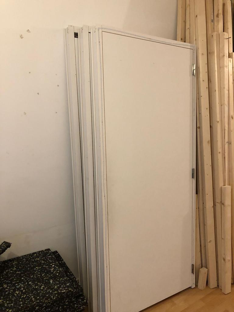 4 Deuren met kozijn, Doe-het-zelf en Verbouw, Hout en Planken, Ophalen, Gebruikt, 25 tot 50 mm, 250 tot 300 cm