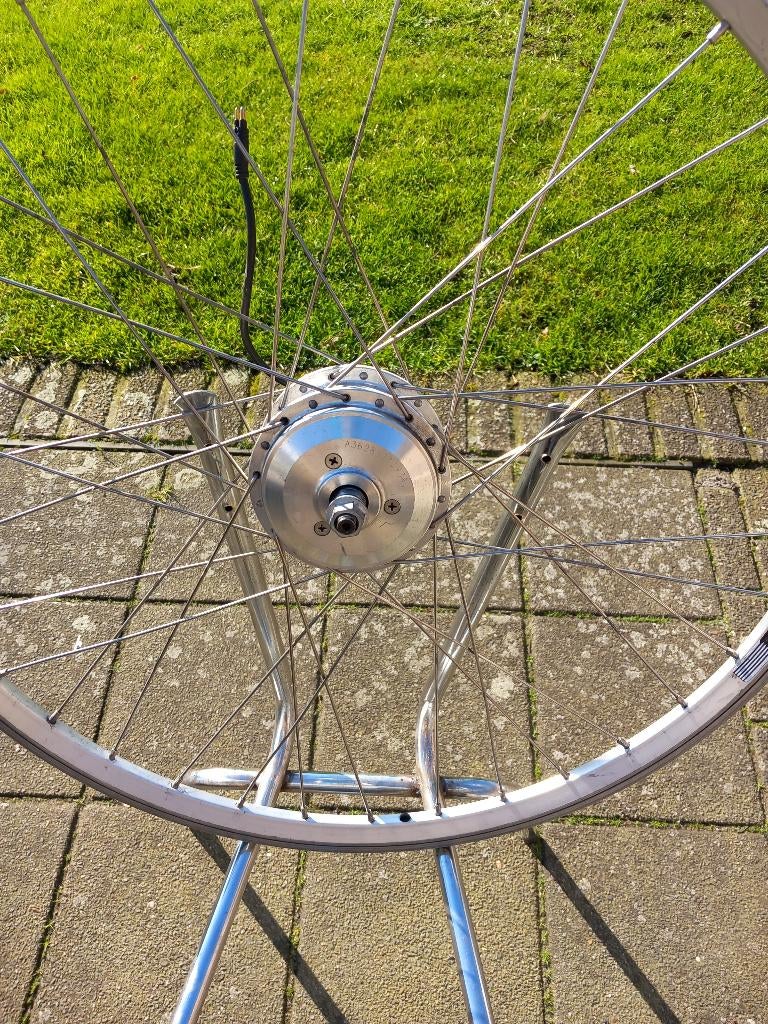 Voorwiel met motor, Fietsen en Brommers, Fietsonderdelen, Gebruikt, Algemeen, Ophalen, Overige merken