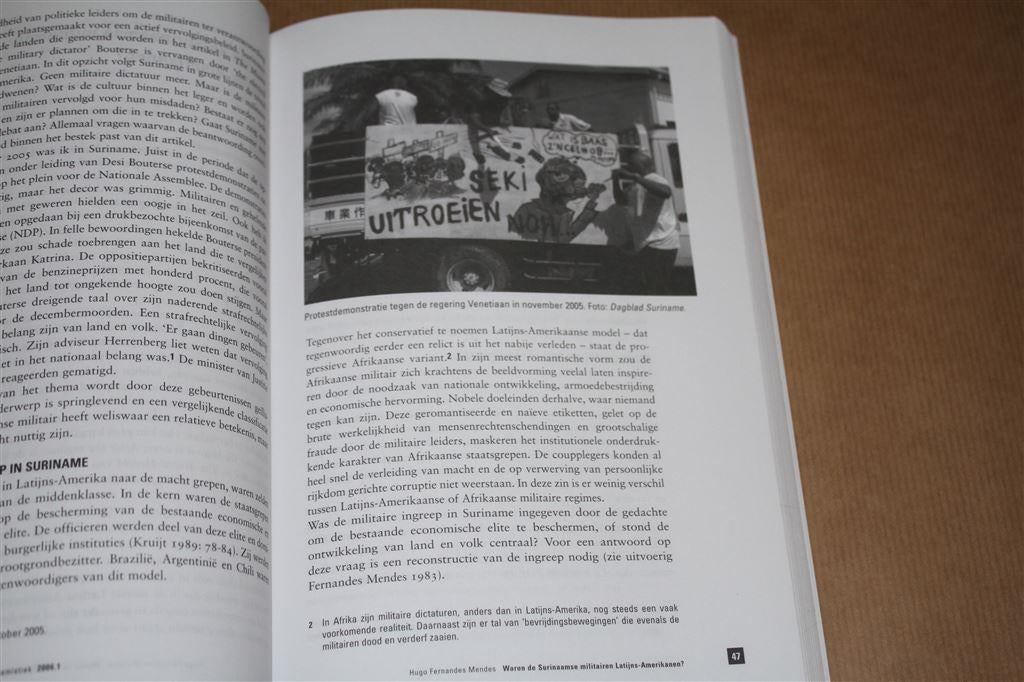 Oso. Suriname, 30 jaar na dato., Ophalen of Verzenden, Gelezen