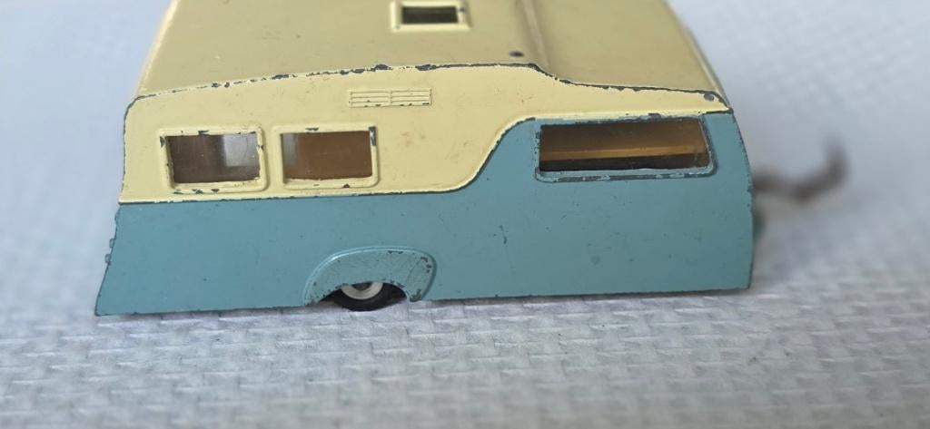 Dinky Toys No. 188 - Four-Berth Caravan, Ophalen of Verzenden, Gebruikt, Auto, Dinky Toys
