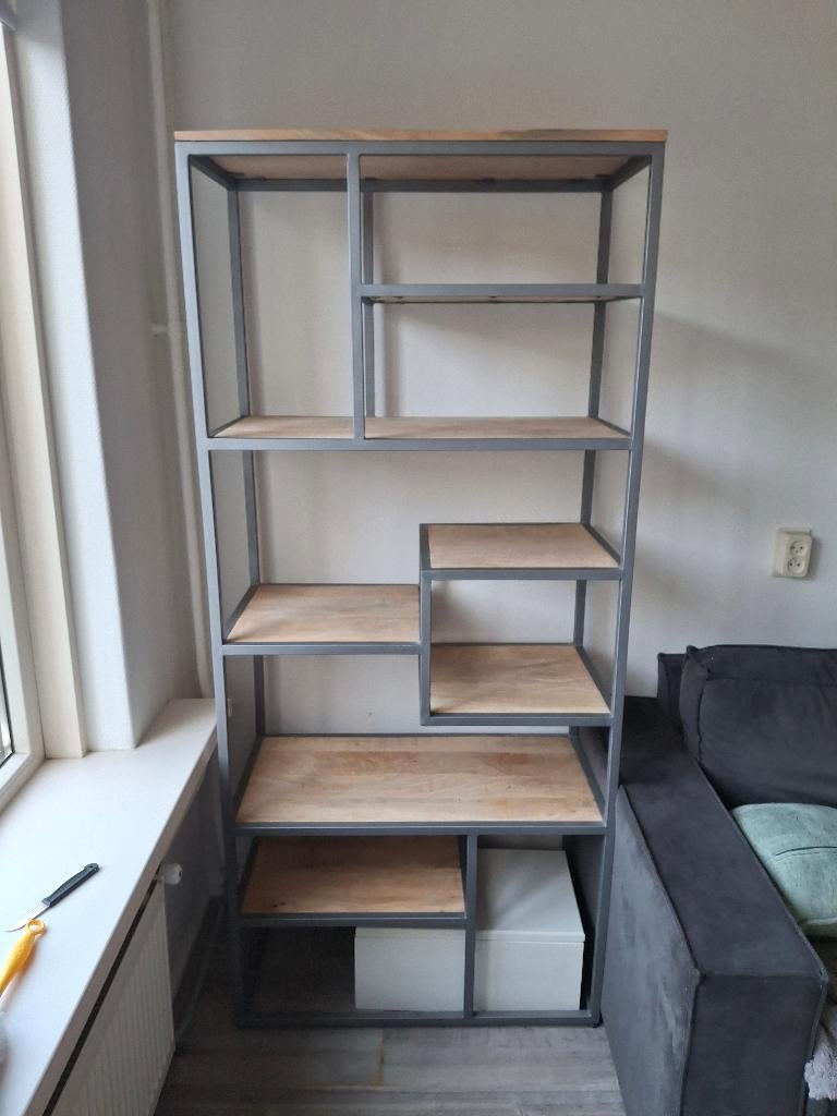 Kast van mangohout met metaal, Gebruikt, Ophalen of Verzenden, Minder dan 150 cm, 150 tot 200 cm