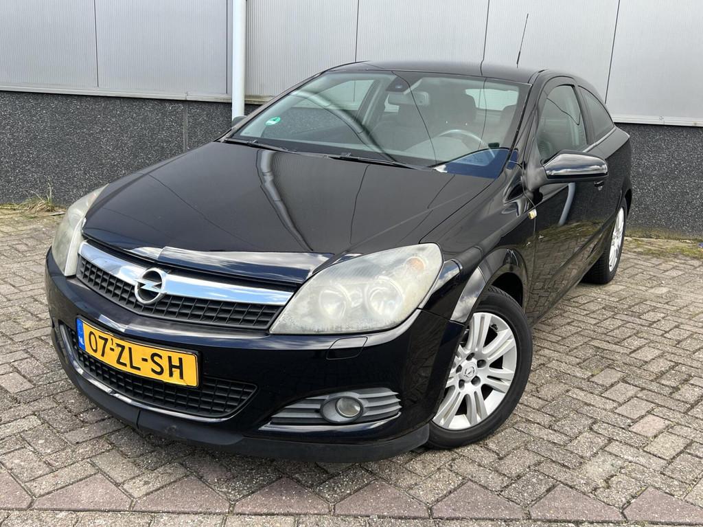Opel Astra GTC 1.8 Vol Automaat! Climate Cruise Recaro stoel, Gebruikt, 1796 cc, Zwart, Bedrijf