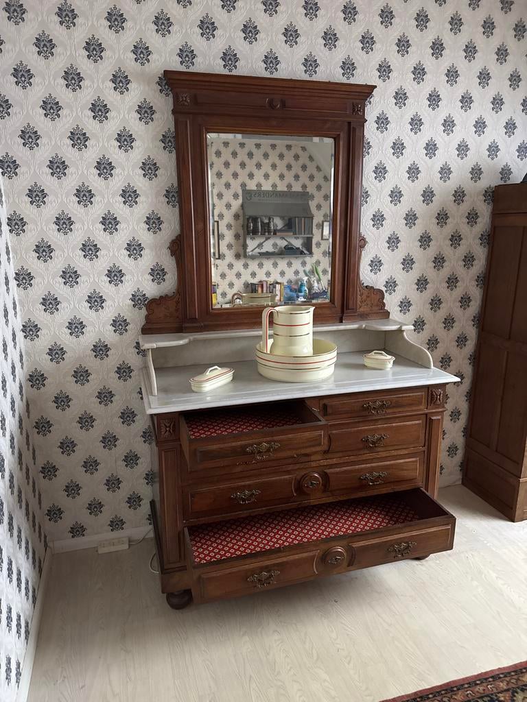 Antieke wastafel met spiegel, Ophalen