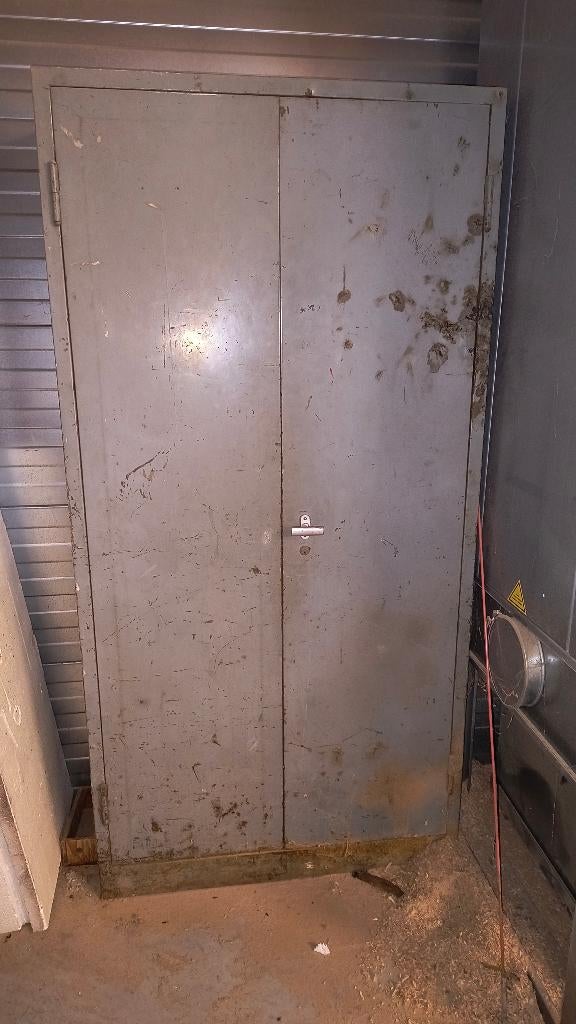 Kast, Ophalen, Gebruikt, 50 tot 100 cm, Metaal