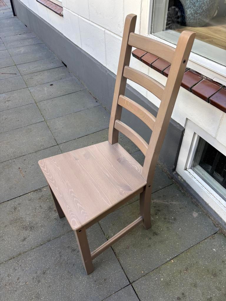4 mooie landelijk grenen houten stoelen € 10 pst., Huis en Inrichting, Stoelen, Ophalen, Bruin, Zo goed als nieuw, Vier