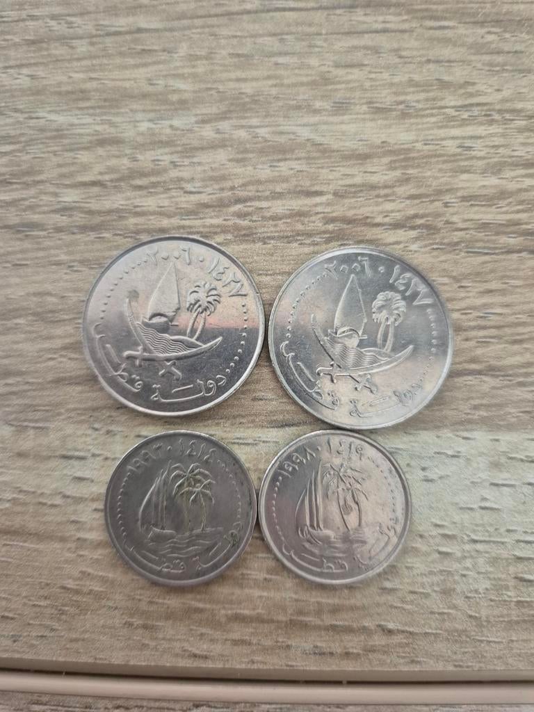 4 munten uit Qatar - Diverse Dirhams, Ophalen of Verzenden, Midden-Oosten, Setje