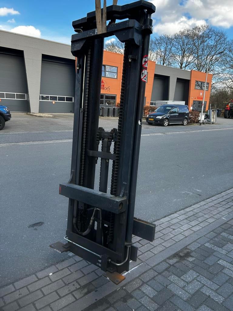 Hefmast voor heftruck of aanbouw, 2000 tot 3000 kg, Ophalen, Hydraulisch, Voorzetapparatuur