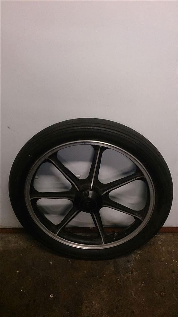 Kawasaki KZ250 voorwiel Z250A voorvelg Z250B vorderrad wheel, Ophalen of Verzenden, Gebruikt
