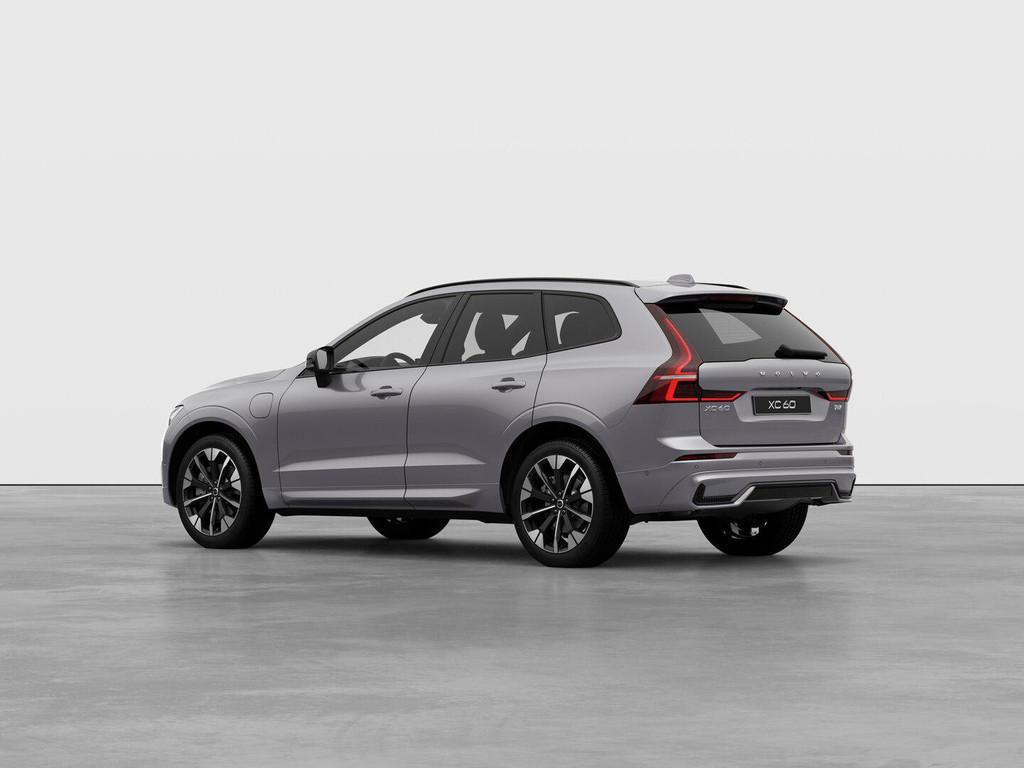 Volvo XC60 2.0 T6 Plug-in hybrid AWD Plus Dark / Panoramadak, Automaat, Stof, Euro 6, 4 cilinders
