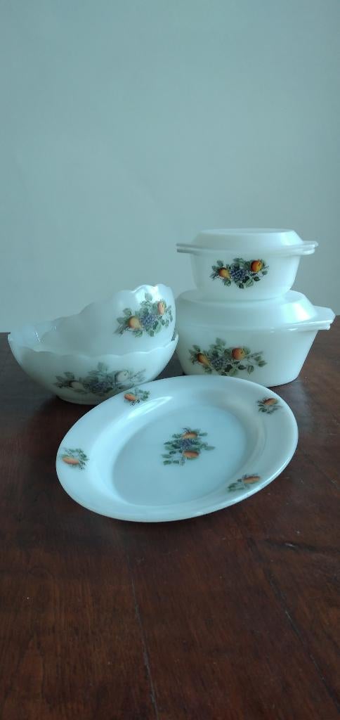 Keuken benodigdheden o.a.Tupperware/ Arcopal, Ophalen