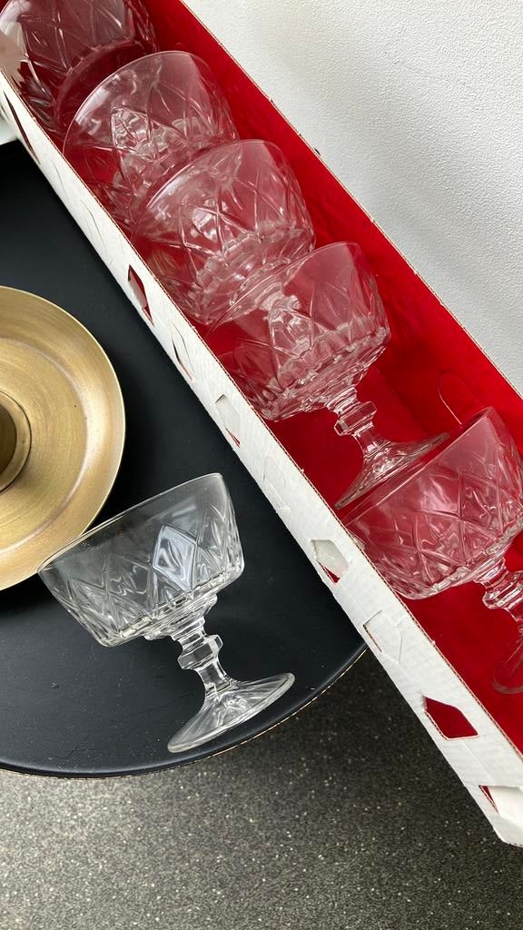 Christal D Arques champagne coupes, Antiek en Kunst, Antiek | Glas en Kristal, Ophalen of Verzenden