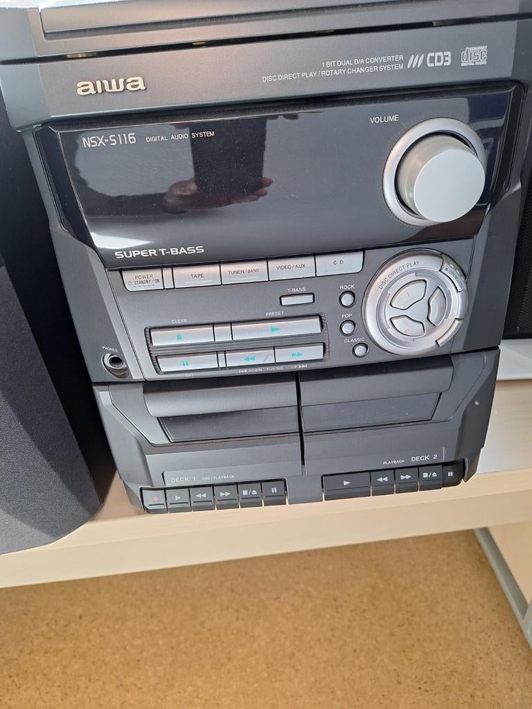 Aiwa stereo radio/ cassettedeck inclusief 2 geluidboxen, Ophalen, Cassettedeck, Overige merken