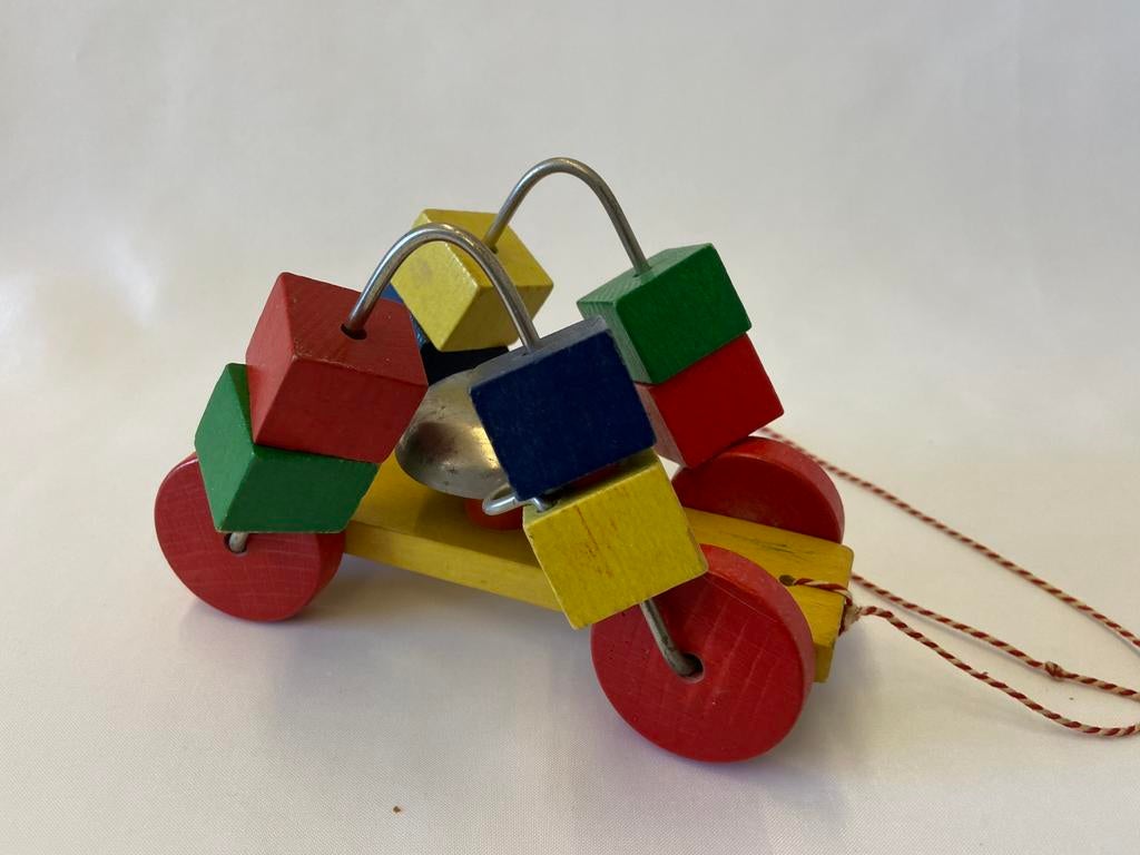 SIO houten speelgoed op wielen, Ophalen of Verzenden, Gebruikt, Duw- of Trekspeelgoed