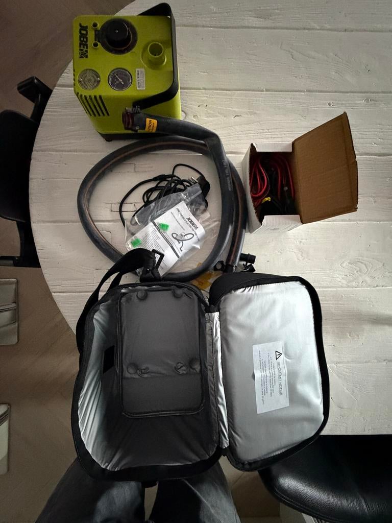 Jobe elektrische pomp, Ophalen, Zo goed als nieuw