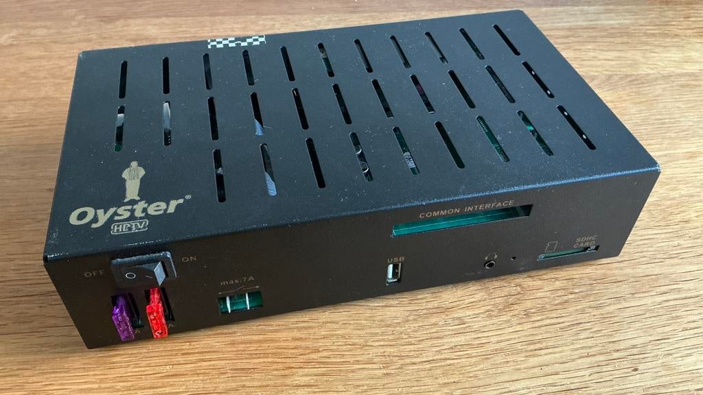 oyster HD receiver / schotelbesturing, Caravans en Kamperen, Camper-accessoires, Ophalen of Verzenden, Zo goed als nieuw